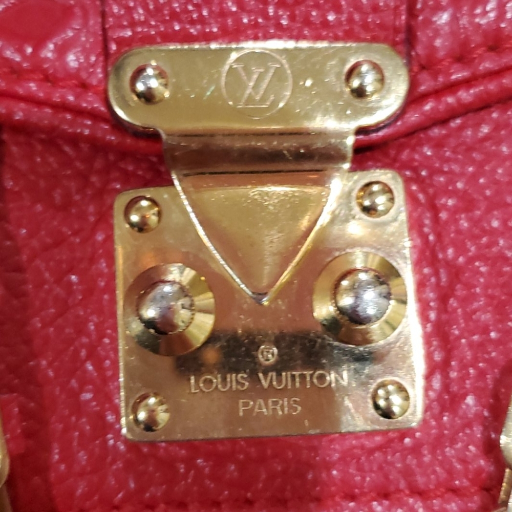 SOLD Louis Vuitton Purse - Picture 5 of 6